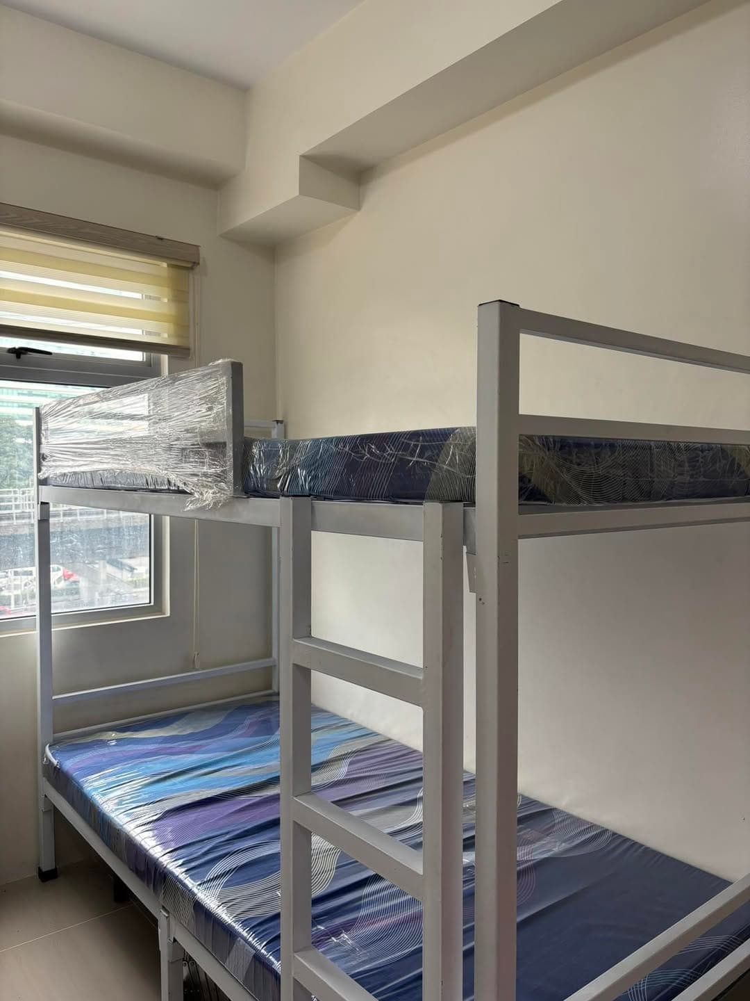 Male Condo Sharing Deca Tower Cubao